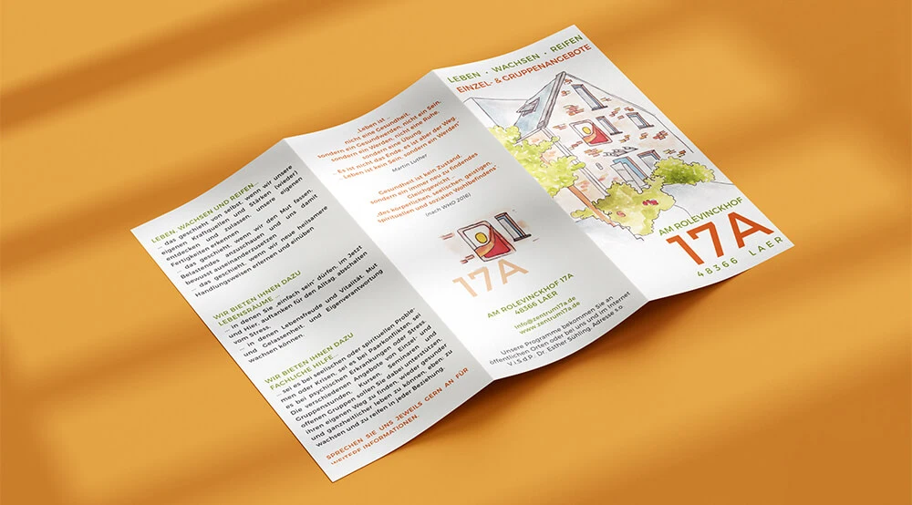 17A_Flyer_C-Fold_Mockup_1-jaune_vertical